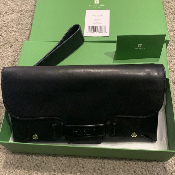kate spade Handbags - Kate Spade | Evan Mini Savona in Black